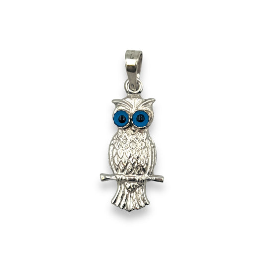 Silver Owl design pendant with synthetic stones