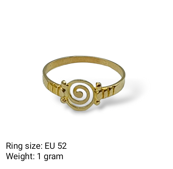 Gold Spiral design ring