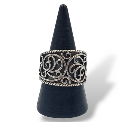 Silver byzantine style ring with Patine technique