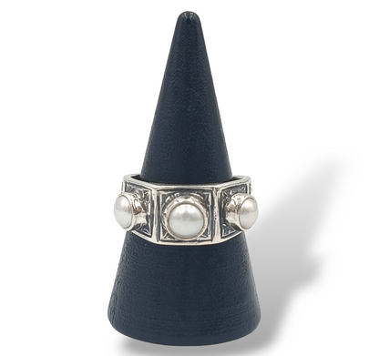 Silver byzantine style ring with sweet water pearls and Patine technique