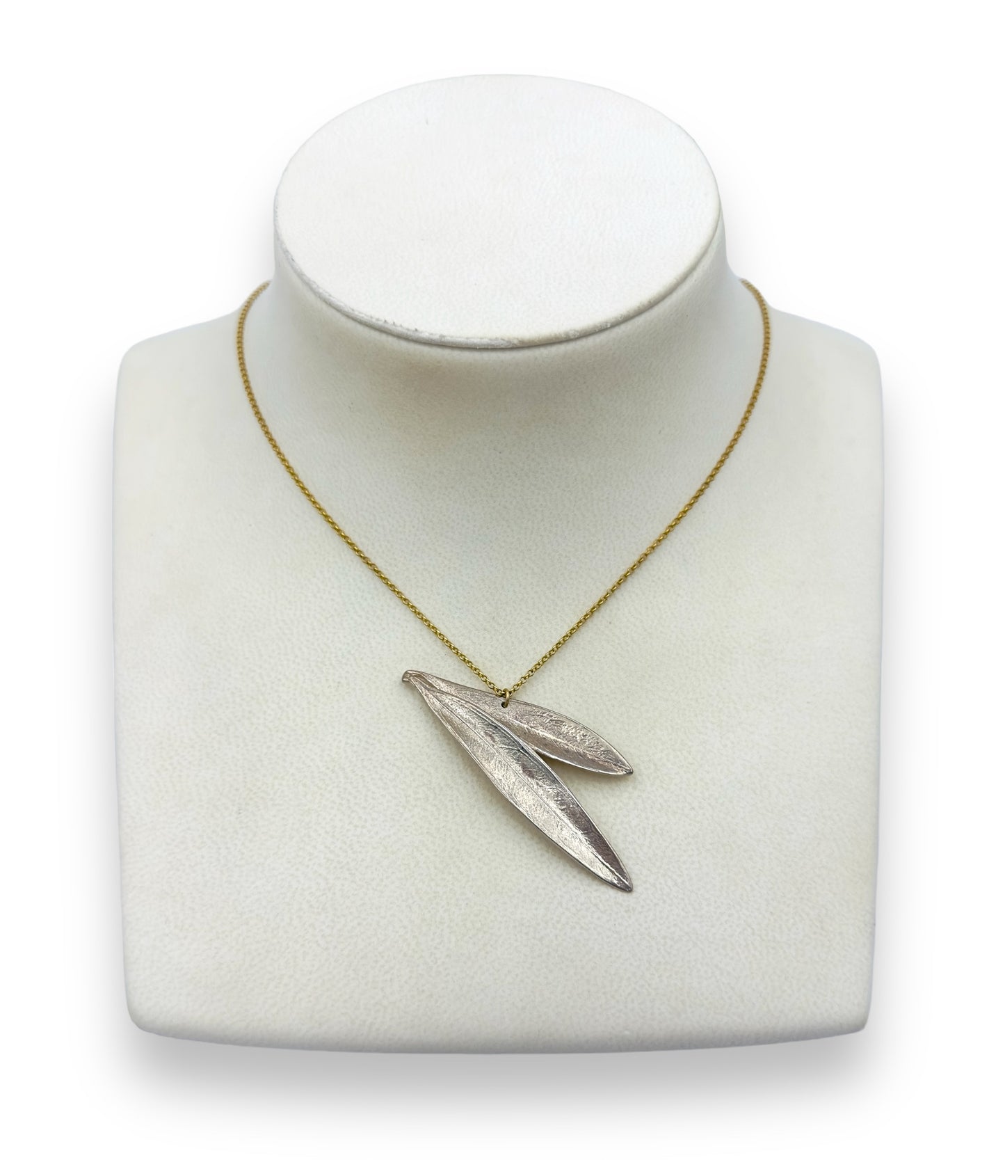 Silver two-toned olive leaves necklace
